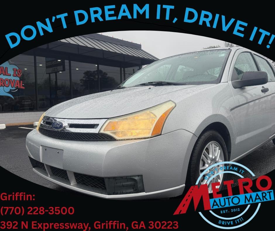 2011 Ford Focus SE's photo