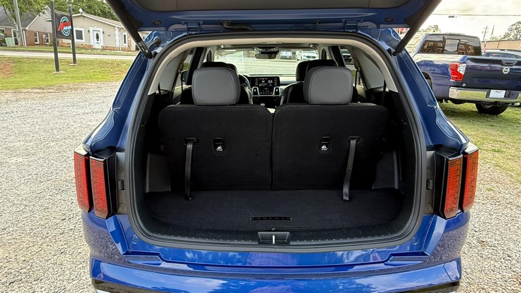 2021 Kia Sorento EX - Photo 11