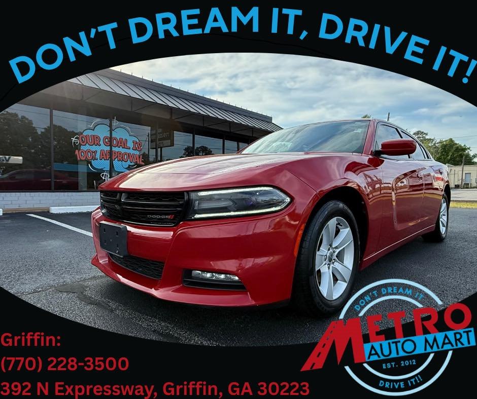2016 Dodge Charger SXT's photo