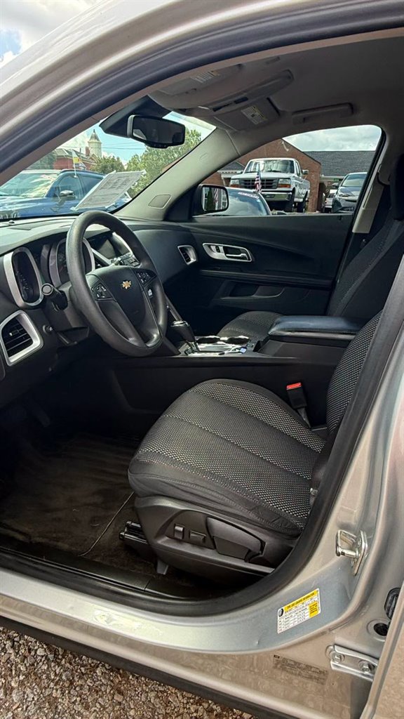 2017 Chevrolet Equinox LS - Photo 8